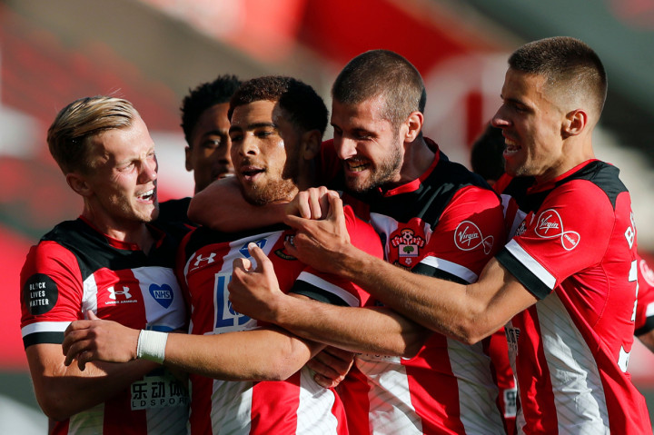 Che Adams melakukan selebrasi usai mencetak gol ke gawang Manchester City. AFP Photo/Frank Augstein