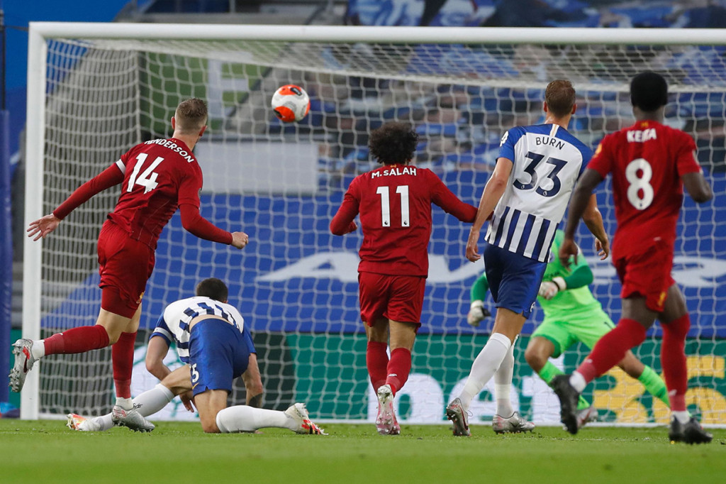 Tak sampai dua menit kemudian Keita kembali mencuri bola di dekat lingkaran tengah lapangan yang kemudian dikirimkan Roberto Firmino ke arah Salah. Alih-alih menembak langsung, Salah menyodorkannya untuk diselesaikan dengan sepakan melengkung Jordan Henderson yang tak mampu dijangkau Ryan.