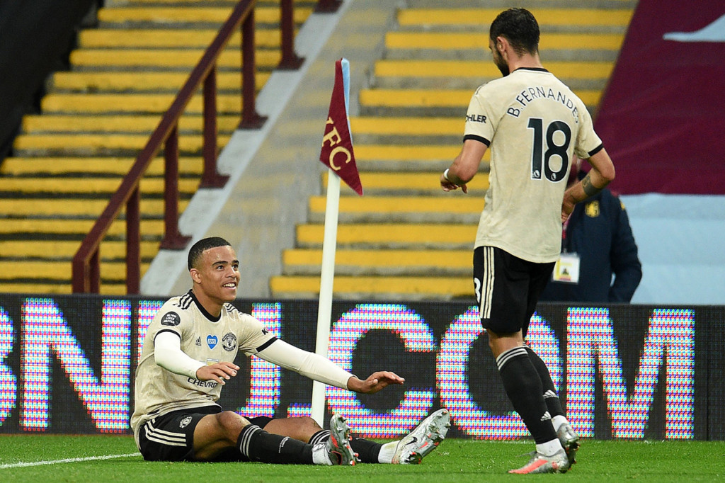 Mason Greenwood menjadi pemain remaja kedua yang mampu mencetak gol dalam tiga laga secara beruntun (18 tahun, 282 hari). Ia mengikuti jejak Wayne Rooney pada Februari 2005 (19 tahun, 125 hari). AFP Photo/Oli Scarff