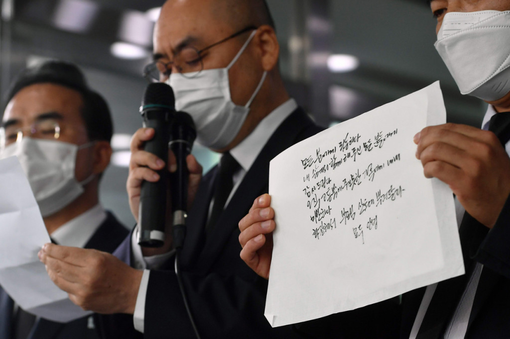 Jasadnya ditemukan beberapa jam setelah putrinya melaporkan bahwa dia menghilang dan meninggalkan sebuah wasiat. AFP Photo/YONHAP
