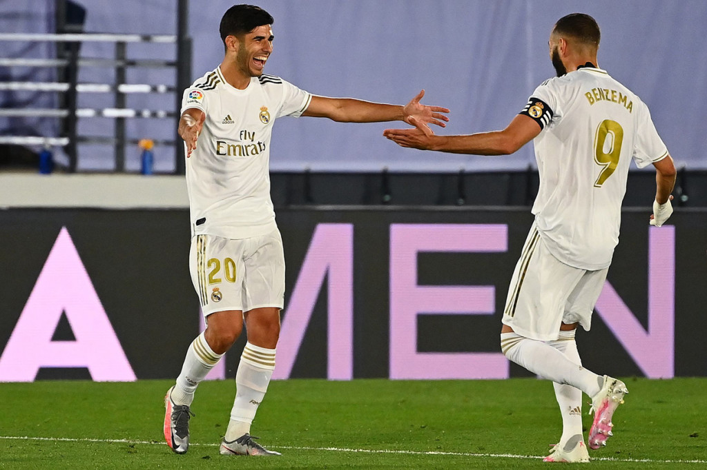 Marco Asensio melakukan selebrasi usai mencetak gol ke gawang Alaves.