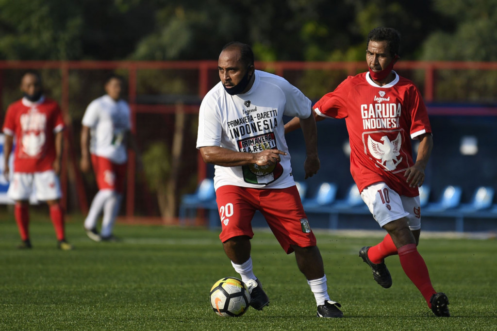 Pertandingan persahabatan yang merupakan reuni pertandingan sepak bola mantan Tim Nasional Indonesia dari era 1970 sampai 2000-an digelar untuk menggairahkan kembali sepak bola nasional. 