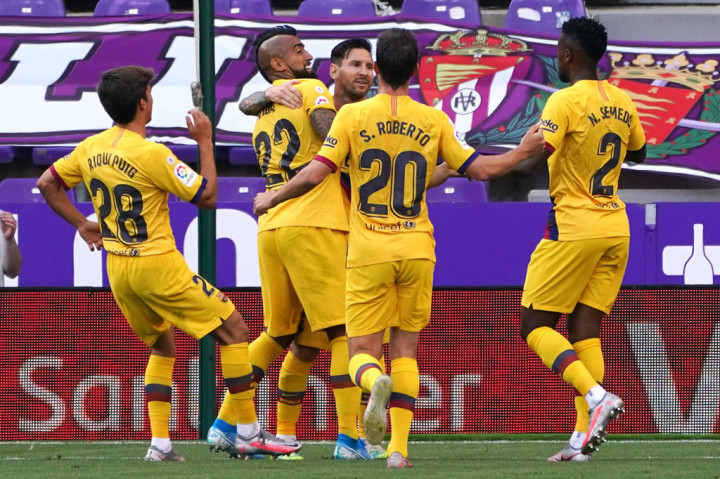 Bermain di kandang lawan, Barca menguasai jalannya laga dan unggul cepat saat laga baru berjalan 15 menit. Mendapatkan umpan matang dari Lionel Messi, Arturo Vidal mengoyak jala Valladolid lewat tendangan kerasnya.