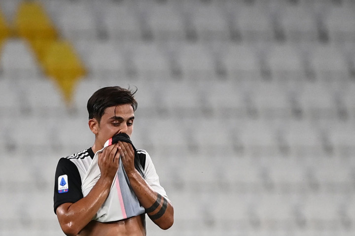 Tertinggal 0-1 Juve berusaha keras untuk menyamakan kedudukan. Paulo Dybala melepaskan tembakan lurus namun masih dapat diredam kiper Pierluigi Gollini.