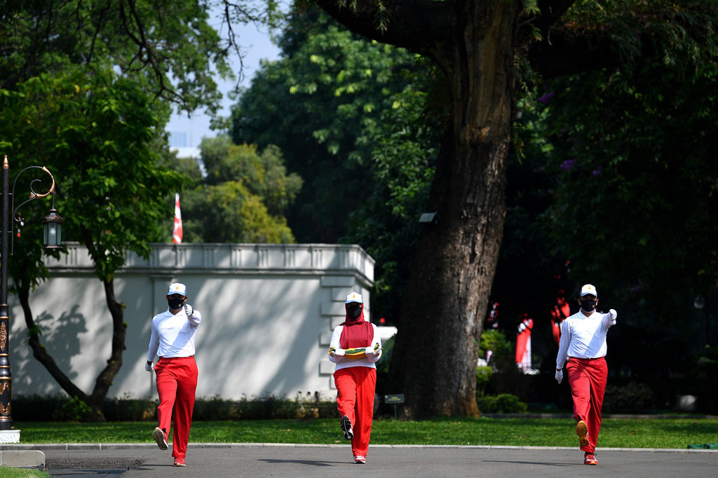 Sementara itu upacara kemerdekaan akan dilaksanakan pada Senin, 17 Agustus 2020 mulai pukul 09.45 WIB hingga 10.40 WIB. Sementara detik-detik proklamasi akan dimulai pukul 10.00 WIB.