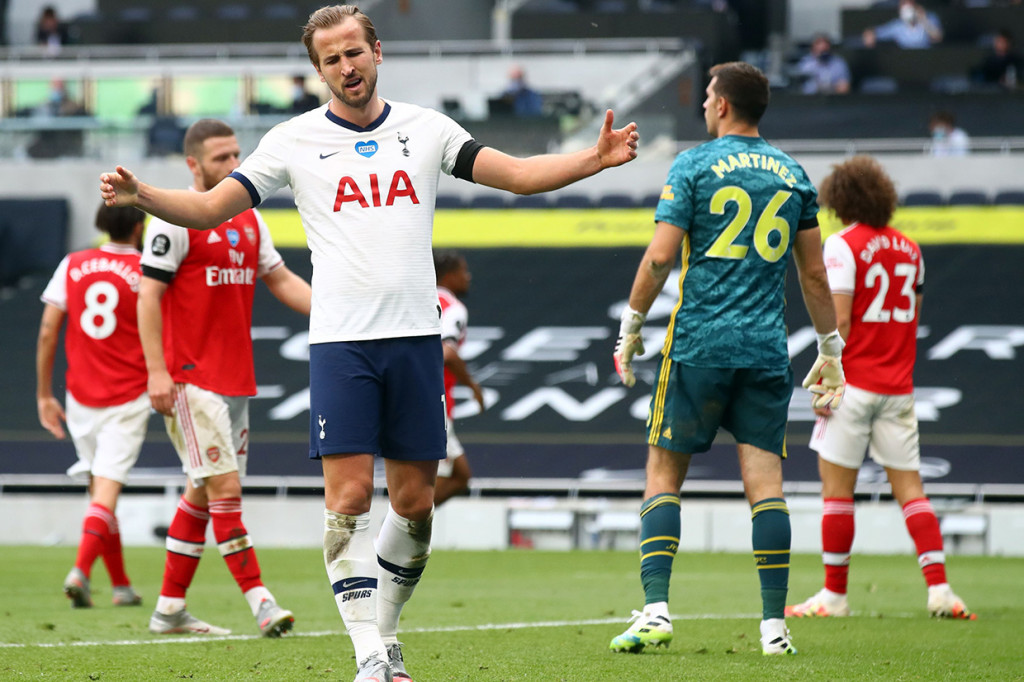 Tottenham sebetulnya memperoleh dua peluang lain lewat Kane dan Son, tetapi membuahkan hasil dan skor 2-1 bertahan hingga laga usai. 