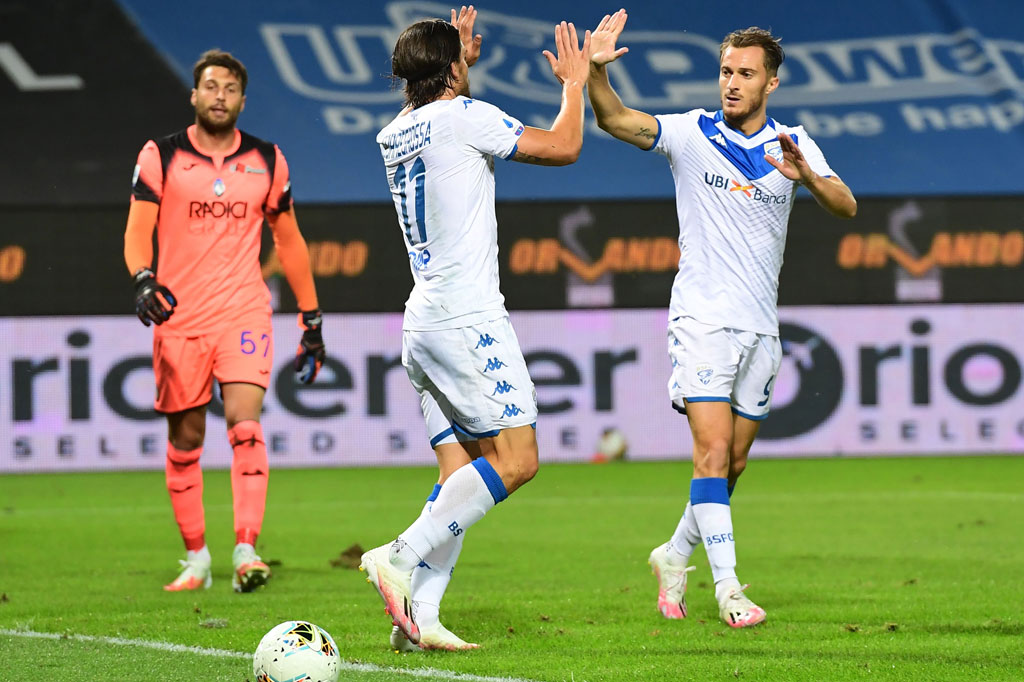 Brescia membalas beberapa menit kemudian lewat Ernesto Torregrossa memanfaatkan blunder yang dilakukan bek Atalanta Mattia Caldara.