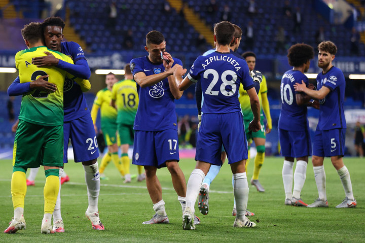 Keunggulan 1-0 Chelsea bertahan hingga peluit tanda laga usai berbunyi dan tiga poin berhasil dikantungi oleh The Blues untuk membuat mereka kini unggul empat poin atas Leicester City (59) dan Manchester United (59).