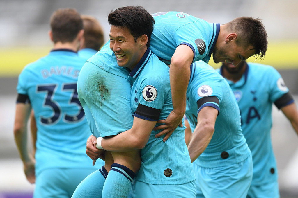 Berawal dari umpan kiriman Giovani Lo Celso, Son mengecoh DeAndre Yedlin sebelum melepaskan tembakan yang berhasil menaklukkan kiper Martin Dubravka.