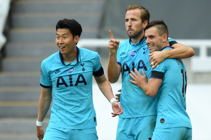 Kemenangan itu membuat Tottenham naik ke peringkat ketujuh klasemen sementara dengan koleksi 55 poin, hanya tertinggal satu poin di bawah Wolverhampton (56) yang di laga lain hanya bermain imbang kontra Burnley (51). Sedangkan Newcastle (43) tertahan di urutan ke-13.