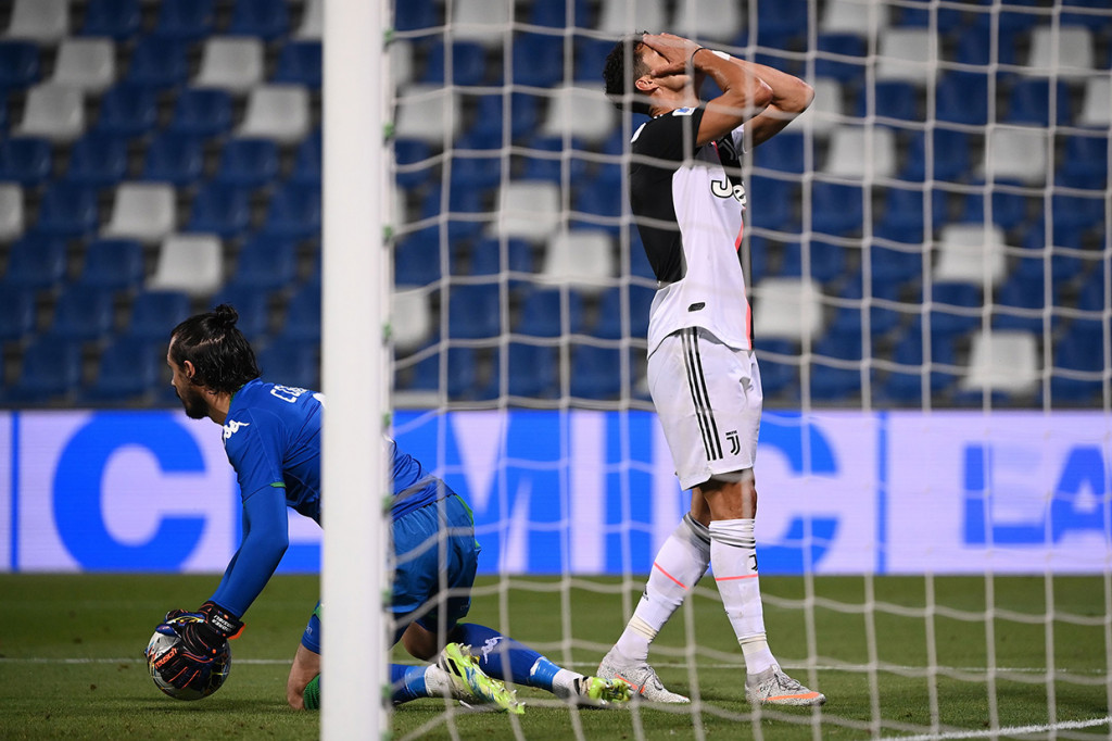 Pada awal babak kedua, Cristiano Ronaldo memiliki peluang bagus untuk merestorasi keunggulan dua gol Juve namun upayanya belum membuahkan hasil.