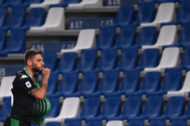 Justru Sassuolo yang berhasil menyamakan kedudukan melalui tendangan bebas Berardi yang meluncur melewati sela-sela dinding pertahanan pemain Juve pada menit ke-51.