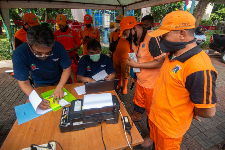 Uji emisi gratis tersebut dilaksanakan di dua lokasi, yaitu Kantor Wali Kota Jakarta Selatan dan kedua di Telkom Landmart Tower Gatot Subroto, Jakarta Selatan. Uji emisi dilaksanakan mulai pukul 08.00 sampai dengan 16.00 WIB.