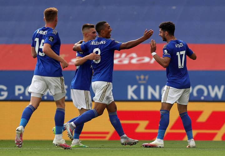 Enam menit kemudian, Leicester akhirnya memecah kebuntuan lewat sepakan terarah Ayoze Perez yang tak mampu diantisipasi Henderson. Keunggulan Leicester bertahan hingga istirahat.