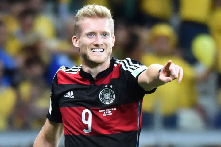 errle Putuskan Gantung Sepatu di Usia 29 Tahun
Dortmund: Pemain sayap Jerman Andre Schuerrle pada Jumat, 17 Juli 2020 waktu setempat mengumumkan pengunduran dirinya dari dunia sepak bola. Dia memutuskan gantung sepatu di usia yang masih relatif muda yaitu 29 tahun.