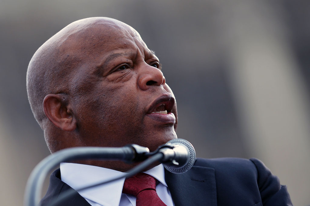 Lewis telah menjauh dari tugas-tugas kongresnya dalam beberapa bulan terakhir ketika ia menjalani perawatan karena kanker yang dideritanya.