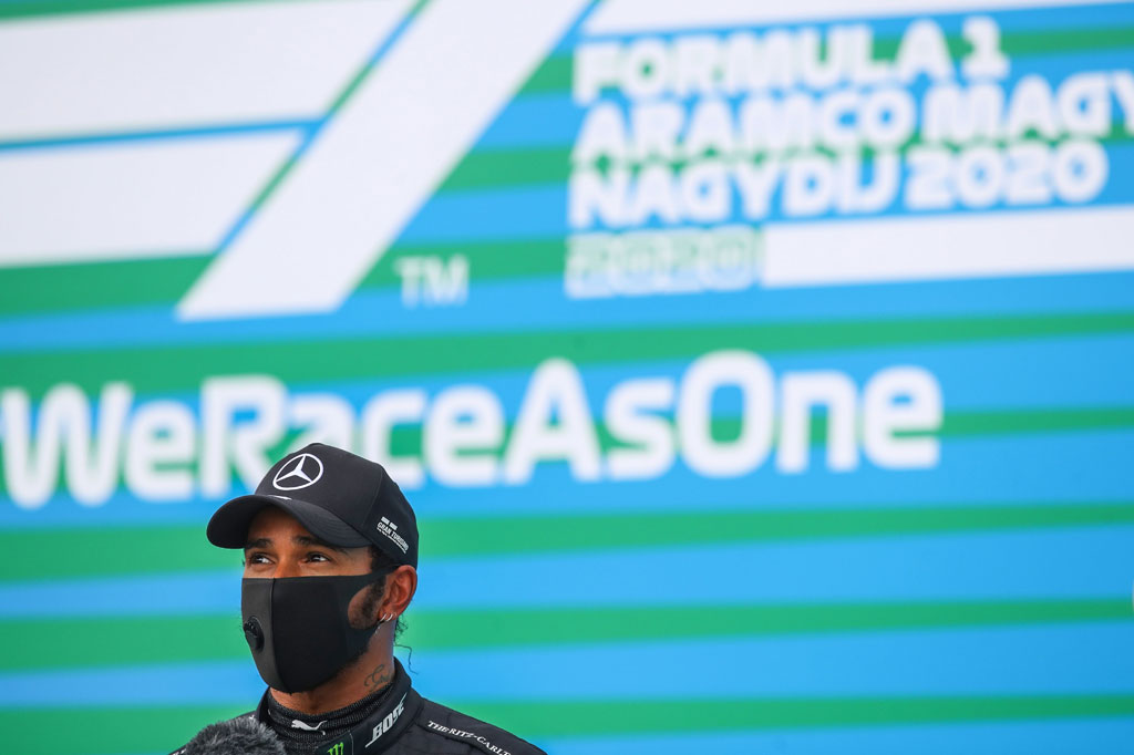 Lewis Hamilton meraih 'pole position' ke-90 sepanjang kariernya setelah menjadi yang tercepat pada babak kualifikasi Grand Prix Hungaria di Sirkuit Hungaroring, Budapest, Sabtu, 18 Juli 2020.