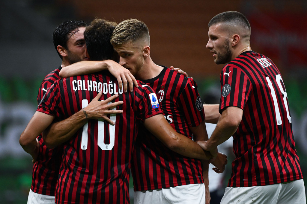 Kemenangan besar dan rekor gol membawa AC Milan naik satu peringkat ke posisi enam klasemen Liga Italia dengan 56 poin dari 34 pertandingan.