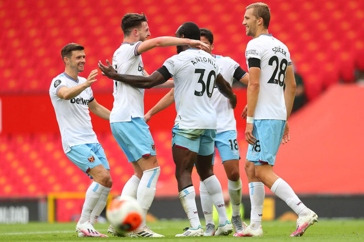 Gol tersebut disambut gembira para pemain West Ham.