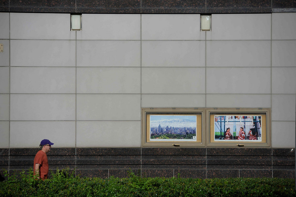 Richard Grenell, yang berperan sebagai penjabat direktur intelijen nasional AS menyarankan AS dapat menutup konsulat Tiongkok di San Francisco yang sarat teknologi.
