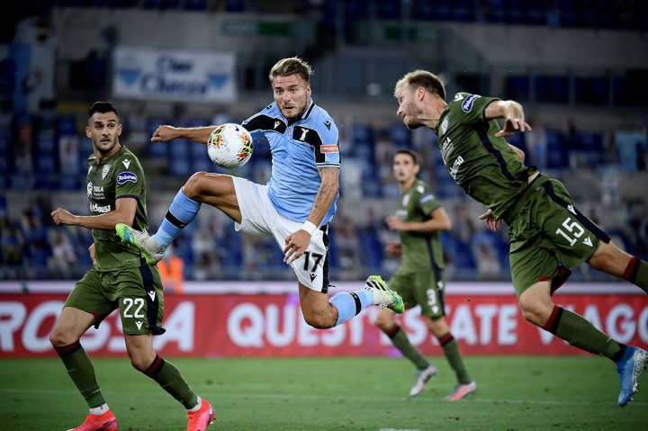 Unggul 2-1 tidak membuat Lazio mengendurkan serangan. Beberapa peluang tercipta di antaranya lewat Joaquin Correa dan Immoblie. Namun tidak ada gol tambahan hingga laga usai.