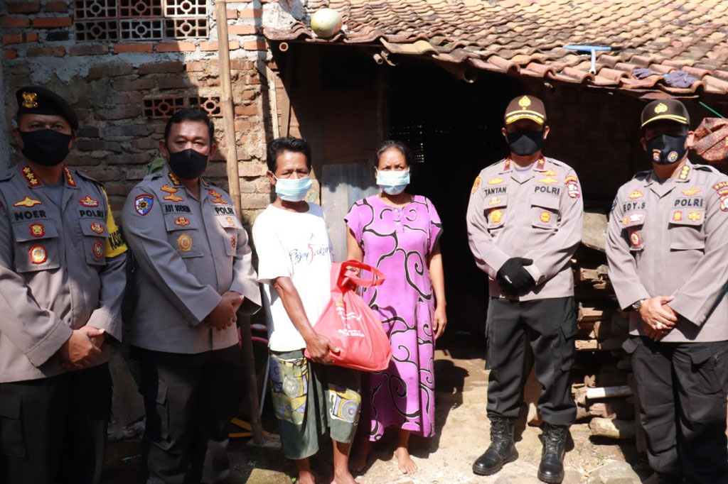 
Brigjen Tantan Sulistiyana menyampaikan bahwa Kegiatan tersebut dalam rangka memperingati hari ulang tahun pengabdian mereka di kepolisian. 