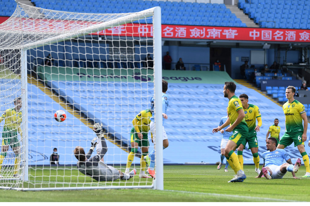 Jalannya pertandingan, City mendominasi permainan sejak menit awal pertandingan. Gabriel Jesus membuka keran gol City saat laga memasuki menit ke-11. Ia berhasil memanfaatkan kemelut di depan mulut gawang Tim Krul.
