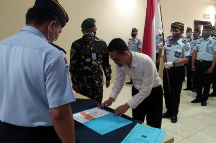 Upacara ikrar setiap dipimpin langsung oleh Kepala Lapas Sulardi dan beberapa perwakilan dari TNI Kodim 0612 Tasikmalaya, Polresta Tasikmalaya, Pemerintah Kota Tasikmalaya, serta disaksikan pegawai lapas.