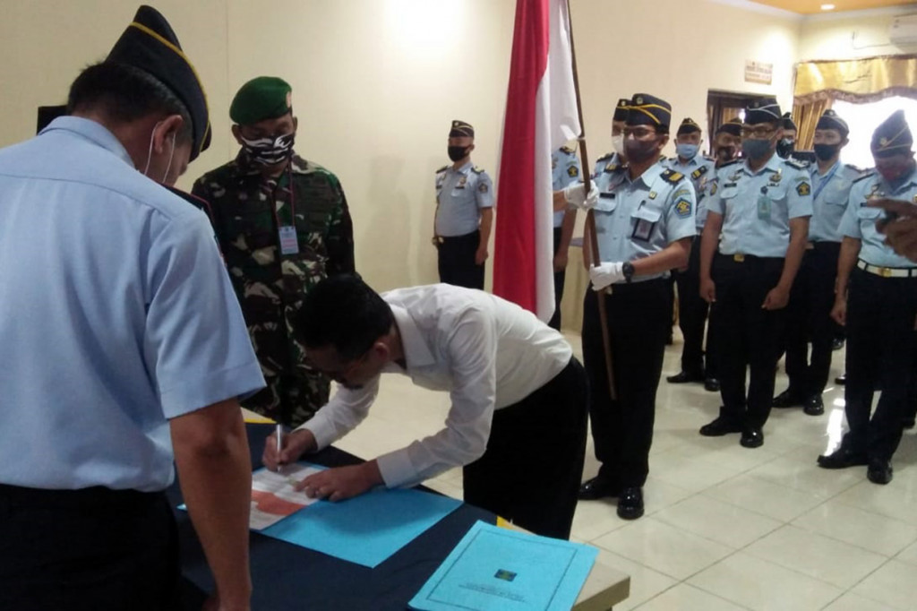 Kepala Lapas Sulardi mengatakan bahwa Dani Buldan Anwari merupakan napi pemindahan dari Rutan Salemba Mako Brimob. Dia mendapat hukuman 3,5 tahun dan baru menjalani 2 tahun lebih.