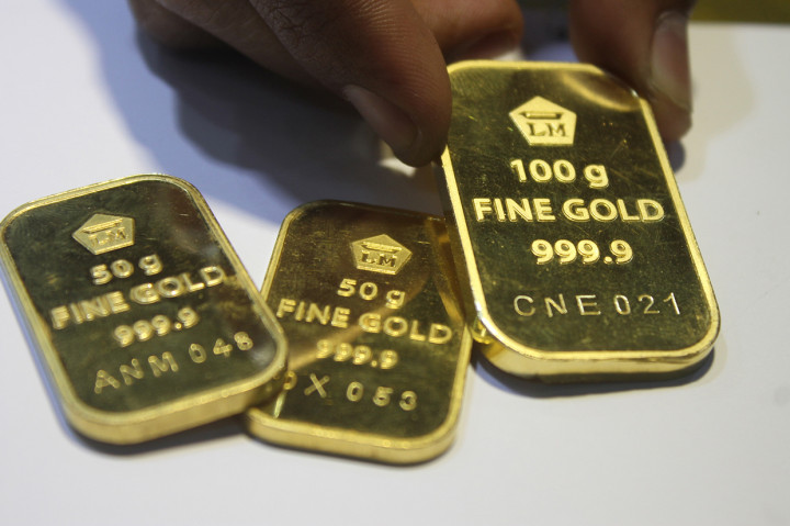 Harga emas Rp1.022.000 per gram tersebut merupakan tingkat tertinggi sepanjang sejarah. Sementara, harga pembelian kembali atau 'buyback' emas Antam juga naik Rp23.000 dan berada di kisaran Rp919.000 per gram.