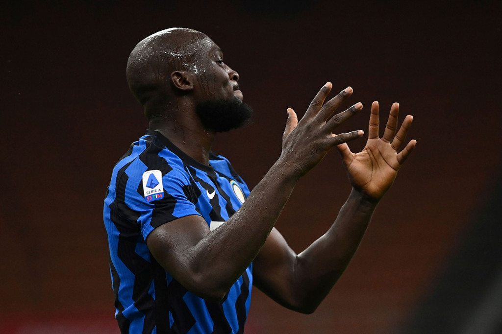 Inter bertahan dengan baik, dan saat keluar menyerang mereka kembali mengancam gawang tim tamu. Rumelu Lukaku mengirimkan umpan kepada Marcelo Brozovic, namun kiper Alex Meret dapat menggagalkan peluang itu dalam situasi satu lawan satu. Skor 1-0 bertahan hingga jeda.