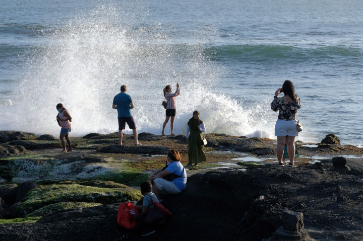 Objek wisata tersebut mulai dikunjungi wisatawan dari luar Pulau Bali dengan menerapkan protokol kesehatan COVID-19 meskipun jumlahnya masih sedikit. 