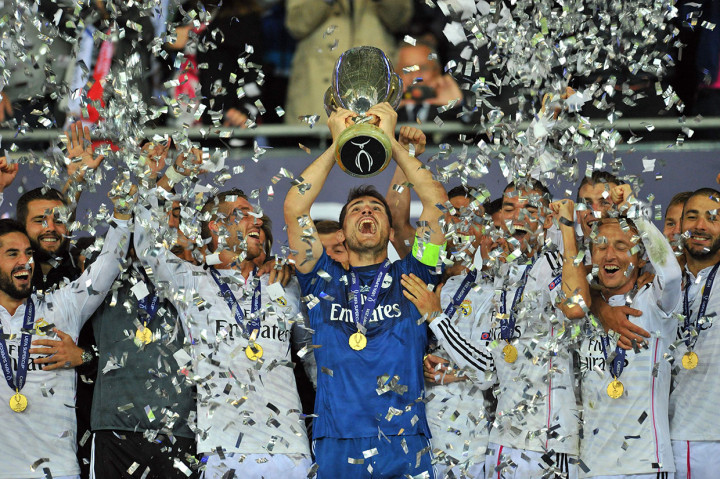 Casillas mengawali karier sebagai kiper remaja di Real Madrid dan telah mencatatkan 725 penampilan untuk Los Blancos. Ia membantu klub ibukota itu memenangi lima gelar Liga Spanyol dan tiga gelar Liga Champions. Ia juga menjadi kapten timnas Spanyol saat menjuarai Piala Dunia 2010, serta Piala Eropa 2008 dan 2012.