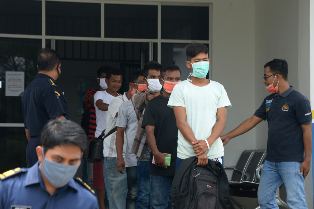 Sebanyak 15 nelayan asal Myanmar yang ditangkap bersama tiga unit kapal berbendera Malaysia pada 2019 dan 2020 terkait kasus 