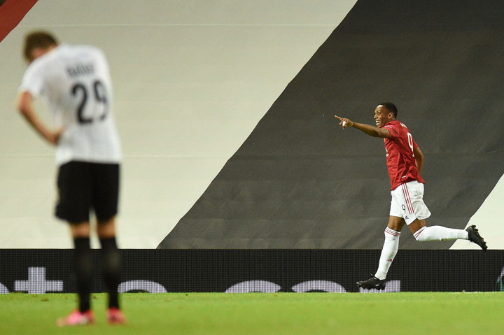 Gol itu sekaligus membuat Martial jadi top skor MU di semua kompetisi musim ini dengan torehan 23 gol, jumlah yang setara dengan koleksi golnya dalam dua musim sebelumnnya.