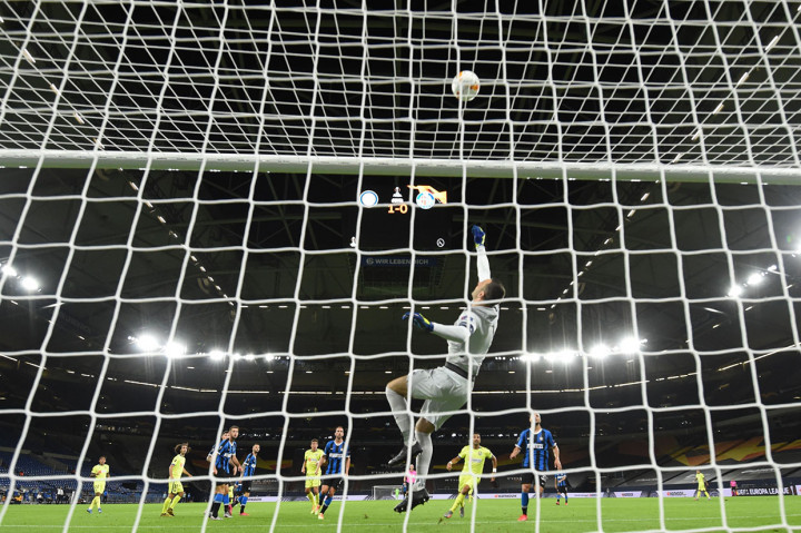 Getafe bukan tanpa peluang. Umpan silang Allan Nyom ditanduk Jaime Mata namun kiper Handanovic sigap menepisnya sehingga hanya menghasilkan tendangan sudut.