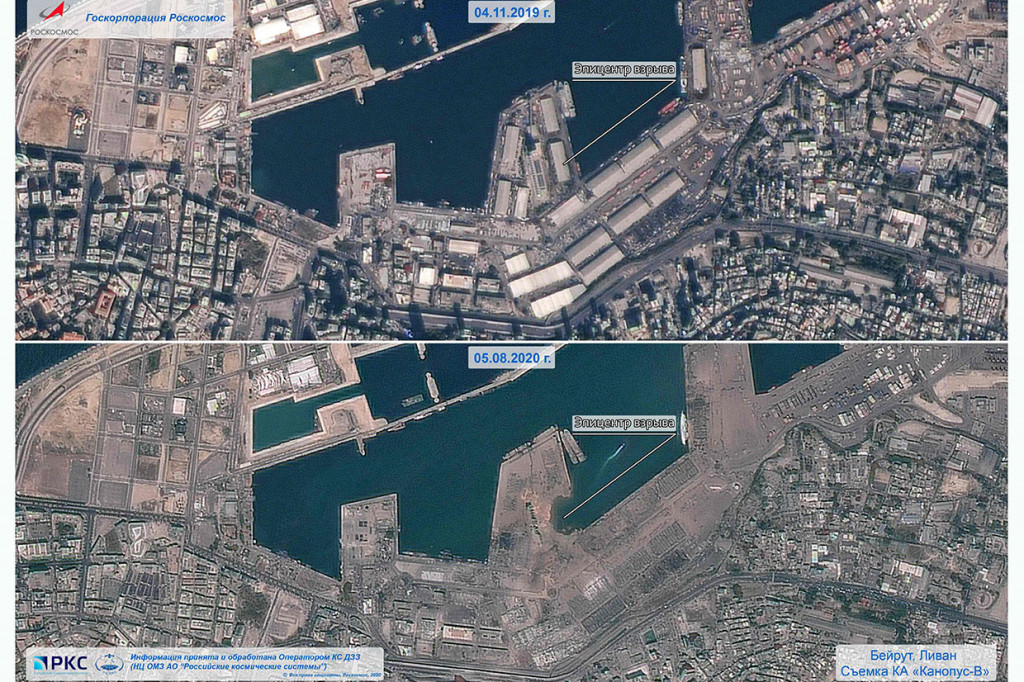 Gambar combo satelit yang dirilis pada 5 Agustus 2020 oleh badan antariksa Rusia Roscosmos menunjukkan pemandangan pelabuhan Beirut pada 4 November 2019 (atas) dan pada 5 Agustus 2020 sehari setelah ledakan di gudang di pelabuhan.