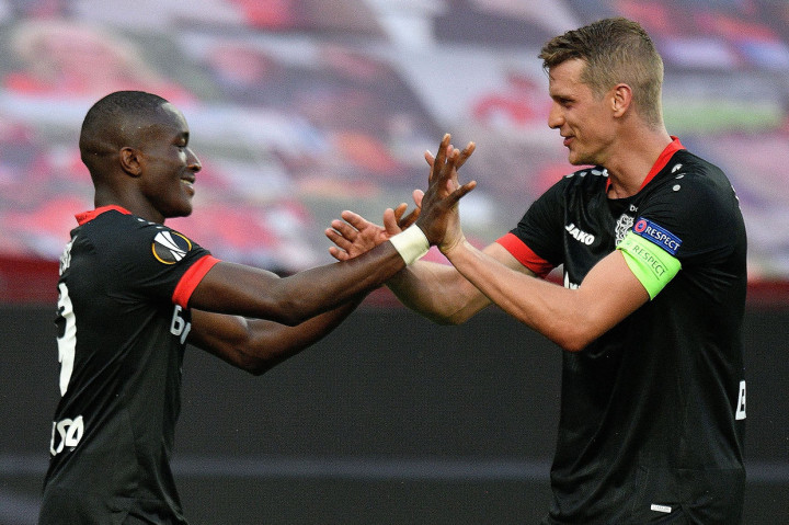 Enam menit memasuki babak kedua, Leverkusen akhirnya memimpin lewat ketenangan Moussa Diaby mengendalikan bola umpan terobosan dari Charles Aranguiz dengan dadanya, sebelum melepaskan tembakan keras yang menaklukkan McGregor.