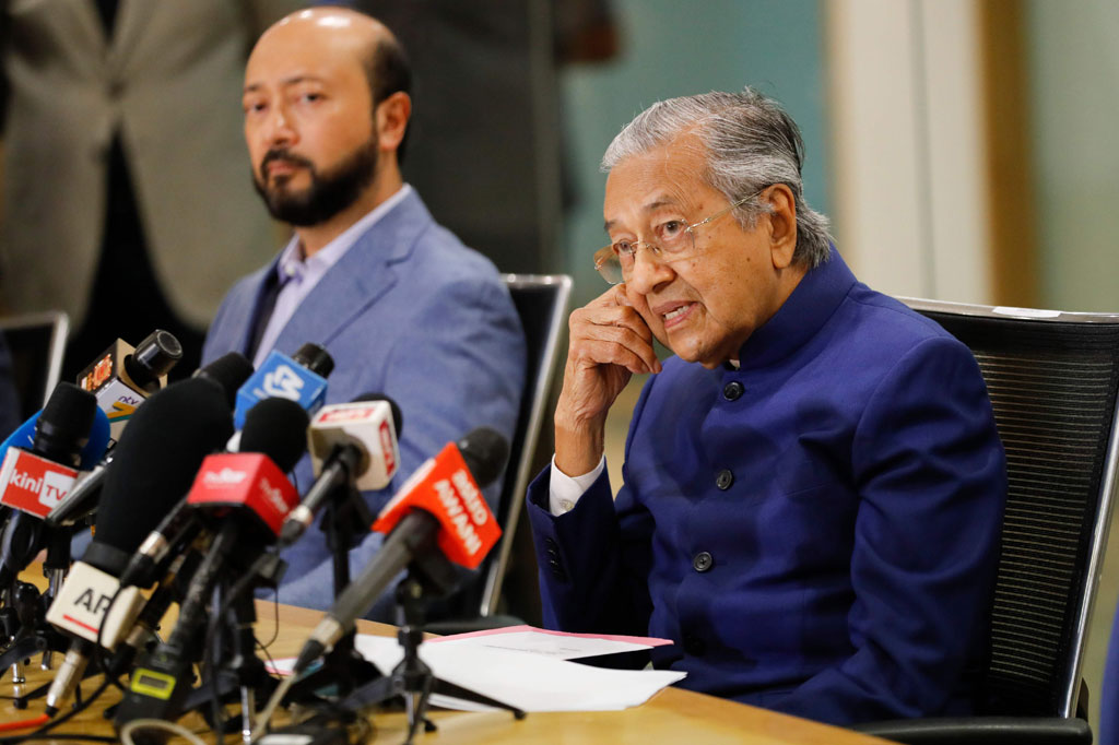 Mahathir menyatakan, partai politik yang ia dirikan dulu, PBBM, dengan tujuan menjatuhkan pemerintahan kleptokrasi Najib Razak telah dibajak oleh presiden Bersatu.
