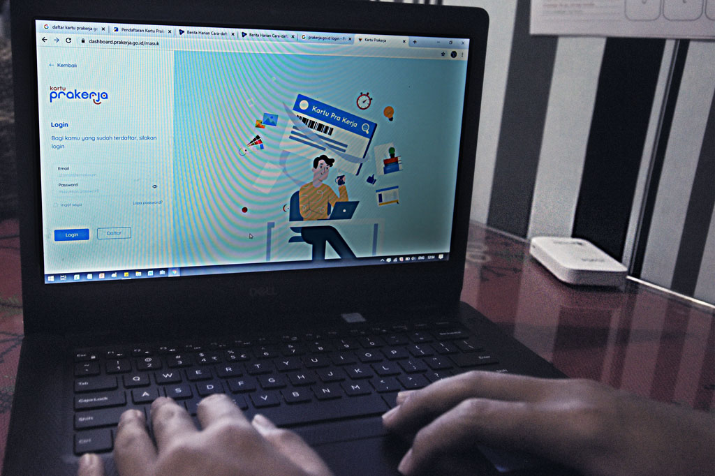 Pemerintah kembali membuka pendaftaran program Kartu Prakerja gelombang 4 untuk menekan angka pengangguran dengan kuota sebanyak 800 ribu orang. 