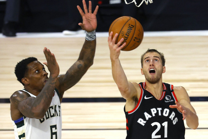 Matt Thomas menambahkan 22 poin yang juga terbaik dalam kariernya bersama Raptors, dan Norman Powell menyumbang 21 poin serta delapan rebound.