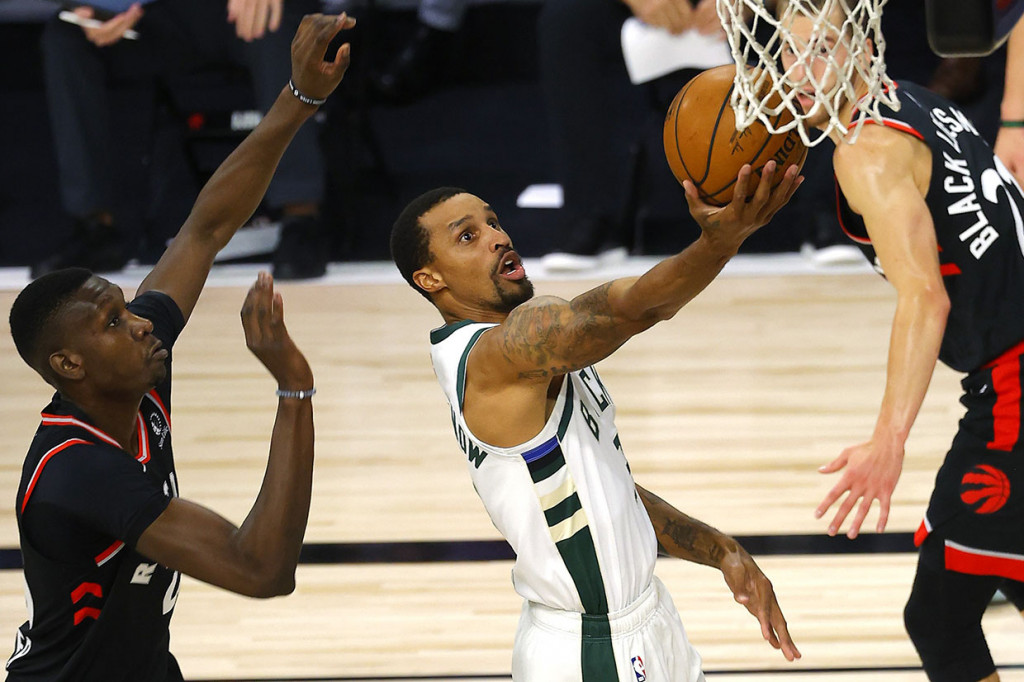 Di kubu Milwaukee, Kyle Korver mencetak 19 poin, Khris Middleton mencetak 17, George Hill mencetak 14, Brook Lopez dan Pat Connaughton masing-masing mencetak 12 dan Eric Bledsoe menambahkan 11.