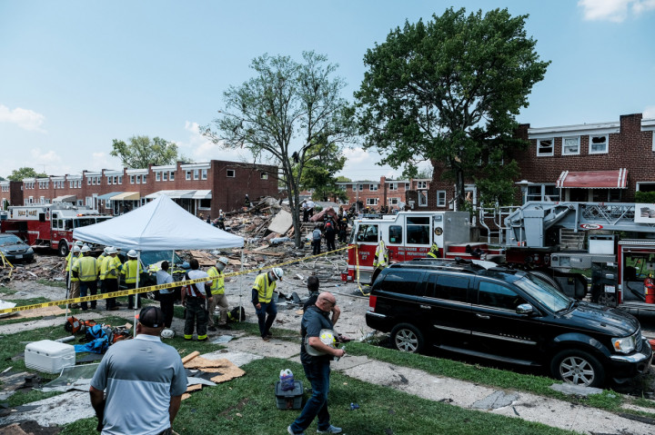 Pernyataan terpisah dari Baltimore Gas and Electric Co (BGE) menyatakan bahwa tidak ada bacaan gas yang ditemukan pada salah satu bangunan dan tidak ada kebocoran gas yang terdeteksi pada pipa gas. BGE juga menegaskan tidak ada bau gas yang dilaporkan sebelum ledakan terjadi.