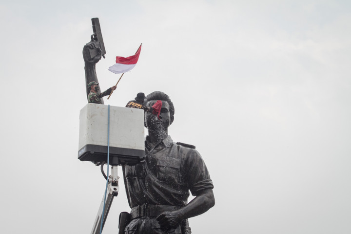 Perawatan patung Pahlawan Nasional yang menjadi ikon Kota Solo tersebut dalam rangka menyambut HUT ke-75 Kemerdekaan Republik Indonesia.