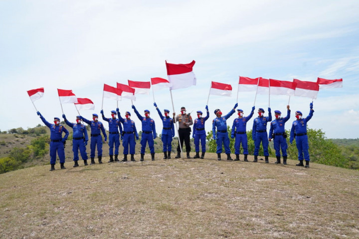 Dirpolairud Polda Aceh Kombes Soelistijono, mengimbau kepada masyarakat pesisir pantai khususnya dan untuk kapal-kapal nelayan, agar mengibarkan bendera Merah Putih mulai 1 hingga 31 Agustus 2020, untuk mengenang Hari Kemerdekaan ke-75 Republik Indonesia. 