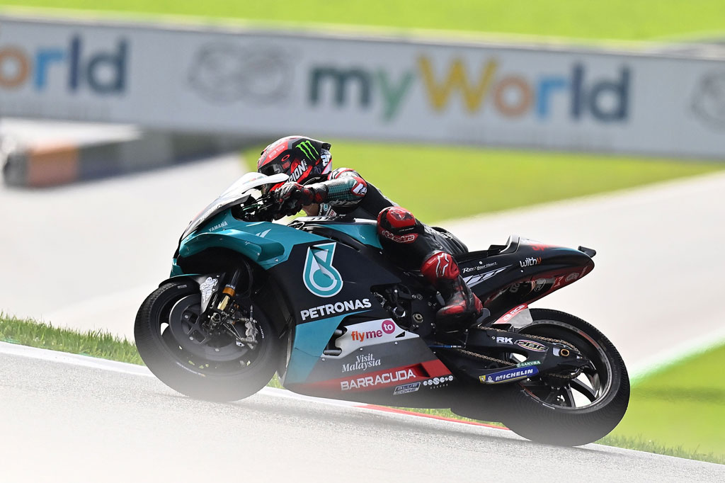 Pemuncak klasemen Fabio Quartararo (Petronas Yamaha) menjadi pembalap Yamaha kedua yang start dari baris terdepan, terpaut 0,087 detik dari pemuncak sesi.