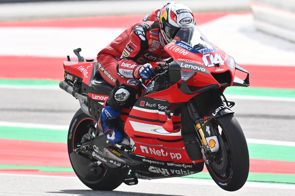 Juara GP Austria 2019 Andrea Dovizioso hanya mampu mengamankan P4. Dovi mengaku ingin fokus menyelesaikan musim ini bersama Ducati menyusul konfirmasi dirinya bakal meninggalkan tim pabrikan asal Italia itu setelah musim ini berakhir.