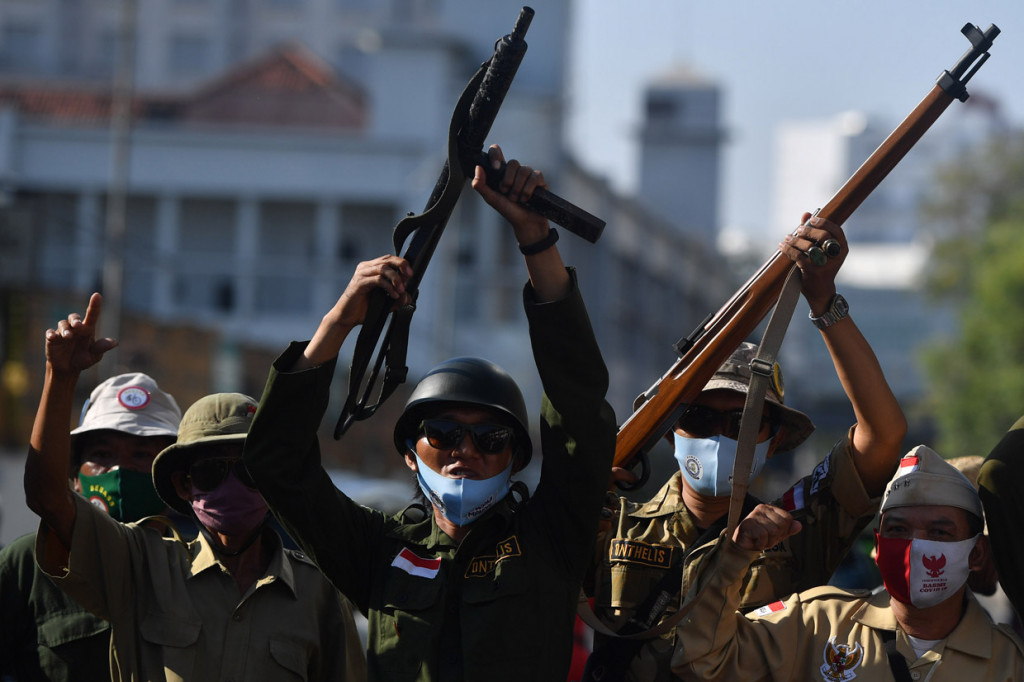 Upacara tersebut digelar dalam rangka memperingati HUT ke-75 Kemerdekaan Indonesia. 