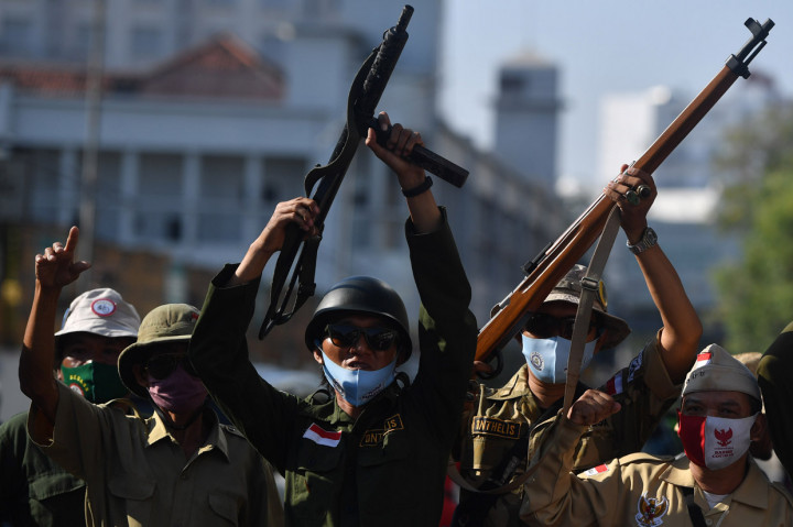 Upacara tersebut digelar dalam rangka memperingati HUT ke-75 Kemerdekaan Indonesia. 