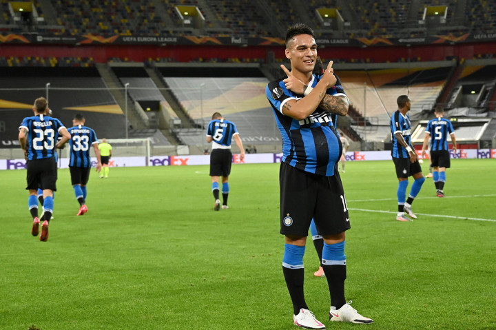 10 menit kemudian, Inter mendapatkan gol ketiga. Diawali dari pergerakan Brozovic yang memotong operan bola Shakhtar, Lukaku kemudian mengirimkan umpan mudah untuk diselesaikan Martinez yang melepaskan sepakan akurat ke sudut kiri gawang Pyatov.